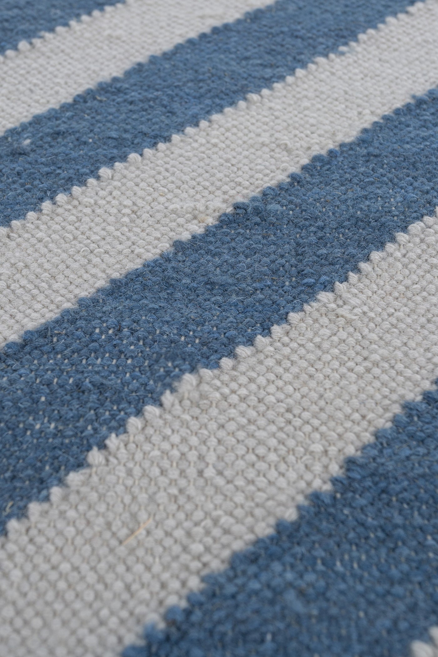 Jaipur Rugs Soft Striped 5X8 Feet Rug| Light Silver & Ink Blue Hand Knotted Dhurrie Carpet For Living Room