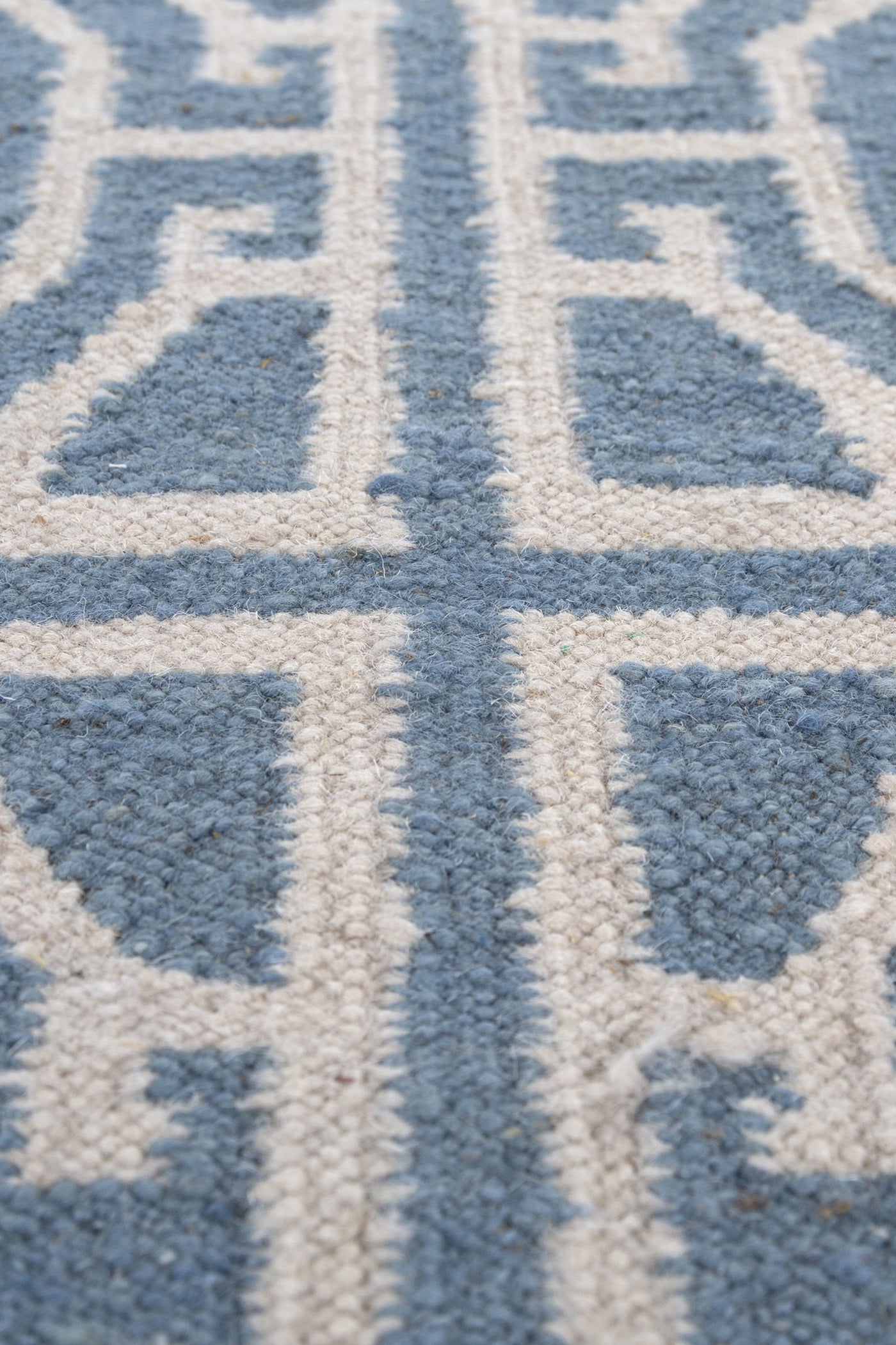 Jaipur Rugs Soft Geomatric With Greek Key Border 8X10 Feet Rug| White & Silver Lake Blue Hand Knotted Dhurrie Carpet For Living Room