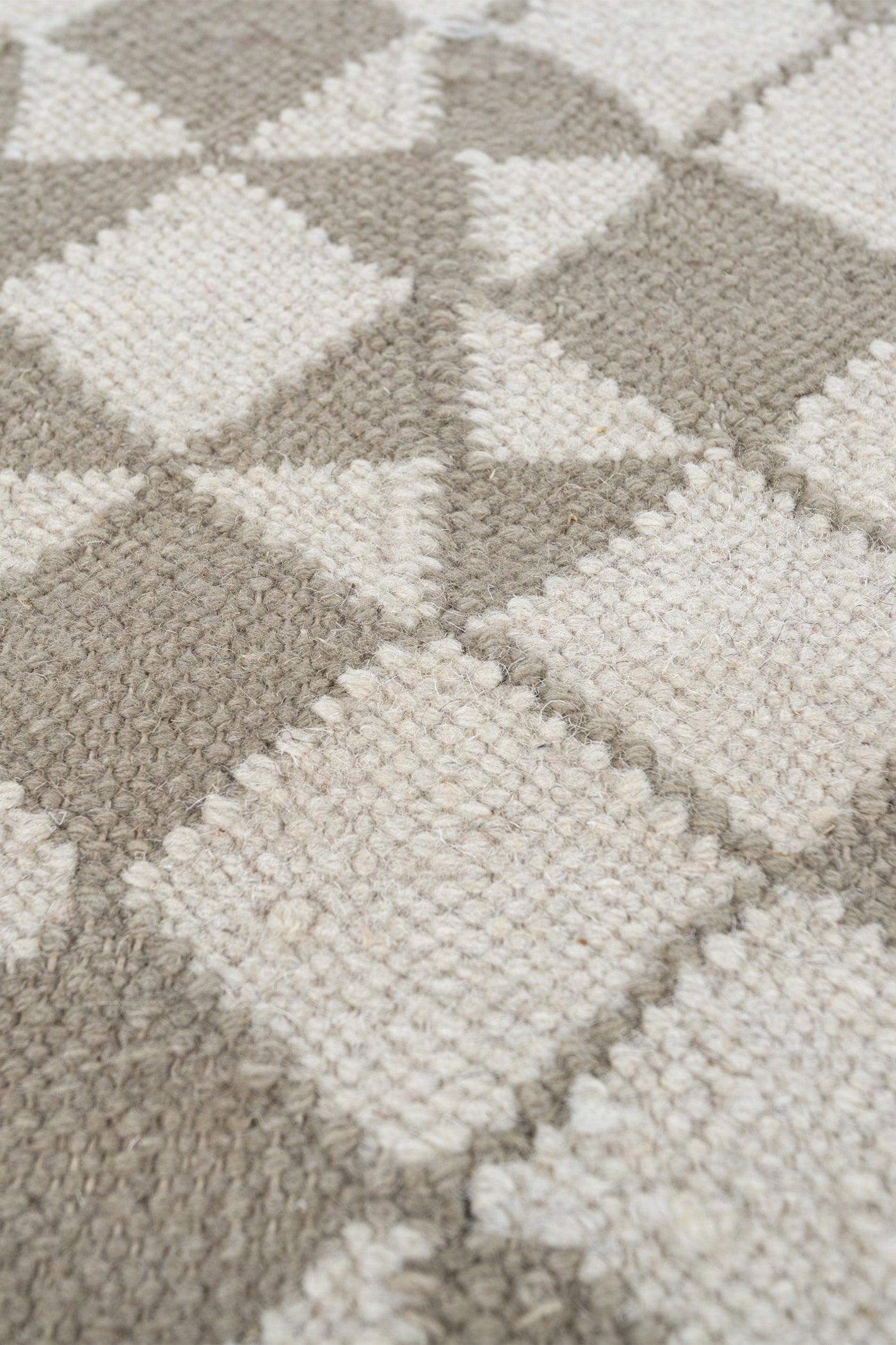 Jaipur Rugs Soft Geometric Lattice 5X8 Feet Rug| Undyed White & Lead Gray Hand Knotted Dhurrie Carpet For Living Room