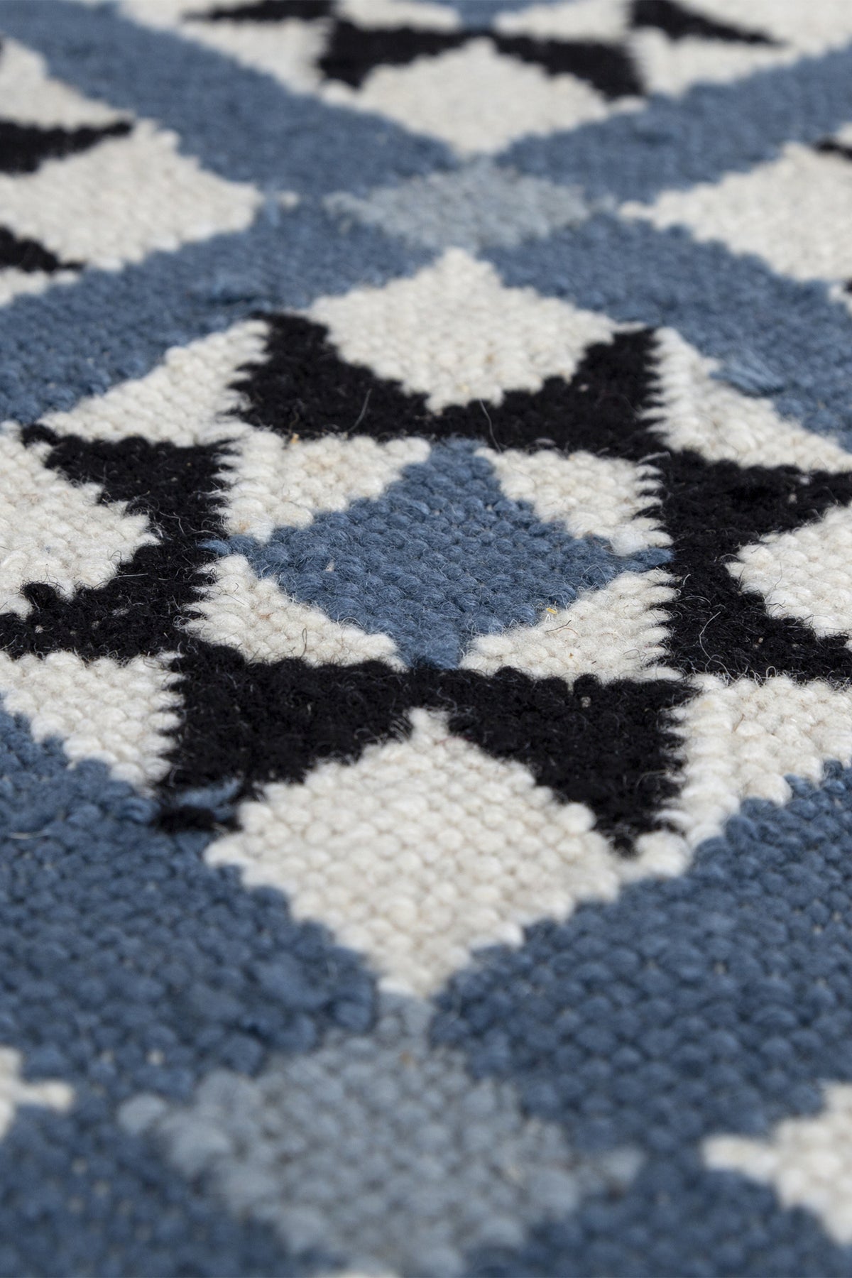 Jaipur Rugs Soft Trellis 6X9 Feet Rug| Undyed White & Ensign Blue Hand Knotted Dhurrie Carpet For Living Room