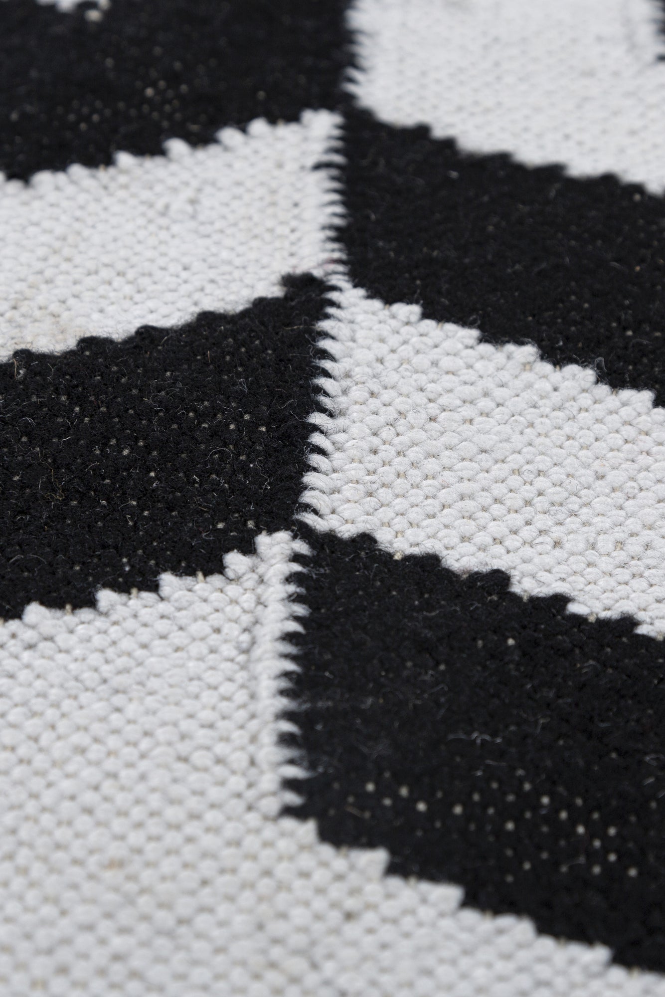 Jaipur Rugs Soft Geomatric 5X8 Feet Rug| Ebony & Undyed White Hand Knotted Dhurrie Carpet For Living Room