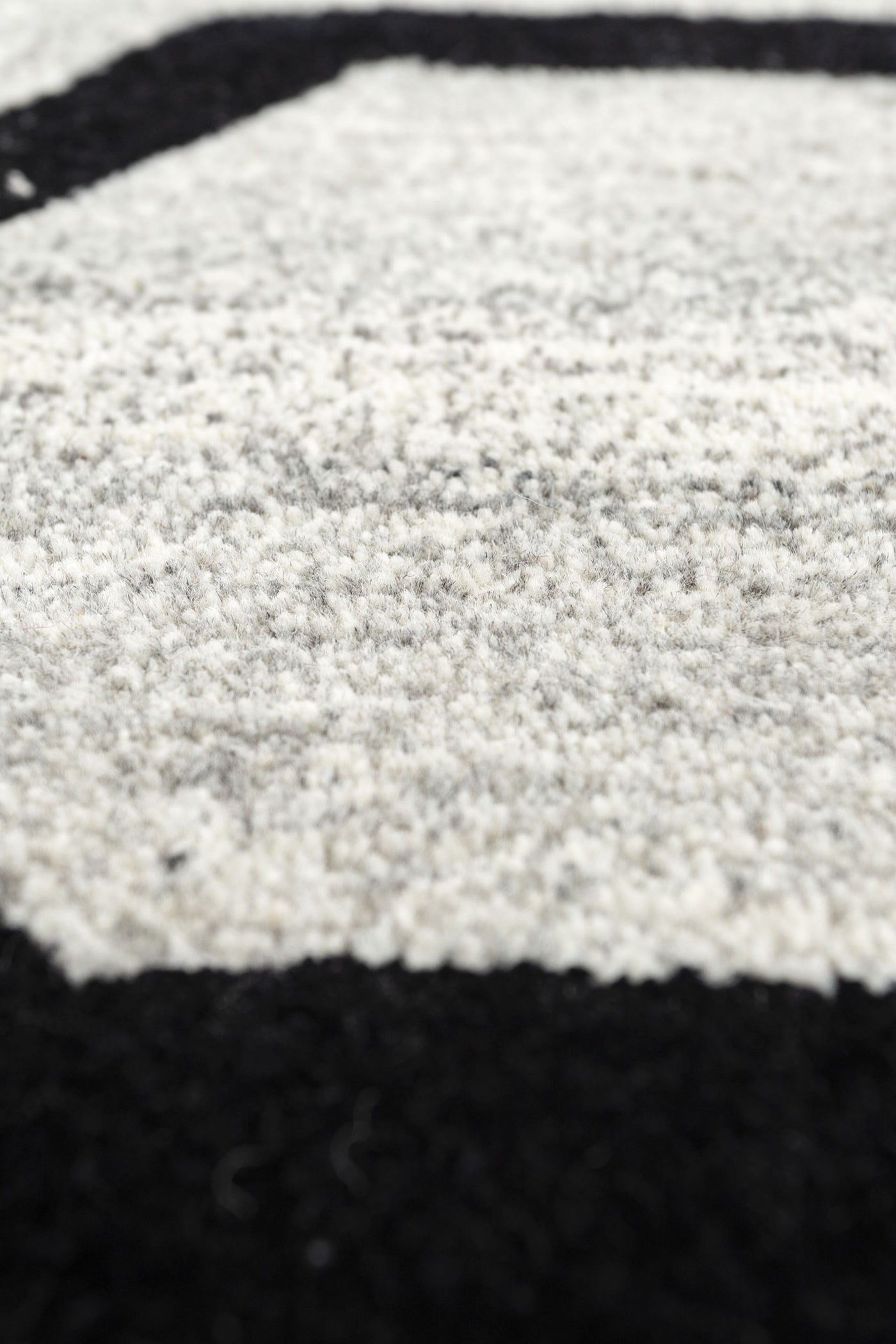Jaipur Rugs Soft Geometrica 5X8 Feet Rug| Sterling Silver & Ebony Hand Tufted Rug Carpet For Living Room