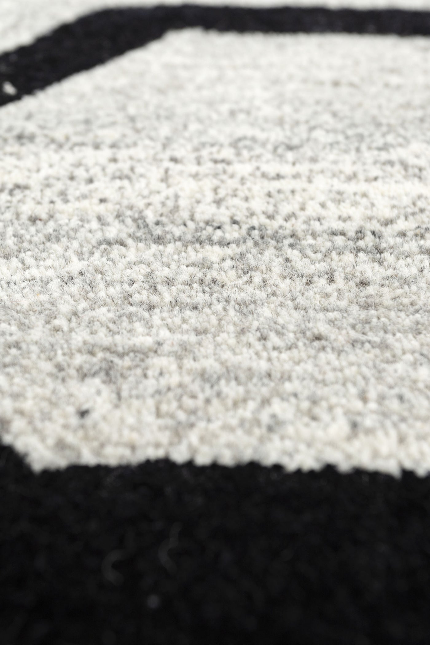 Jaipur Rugs Soft Geometrica 5X8 Feet Rug| Sterling Silver & Ebony Hand Tufted Rug Carpet For Living Room