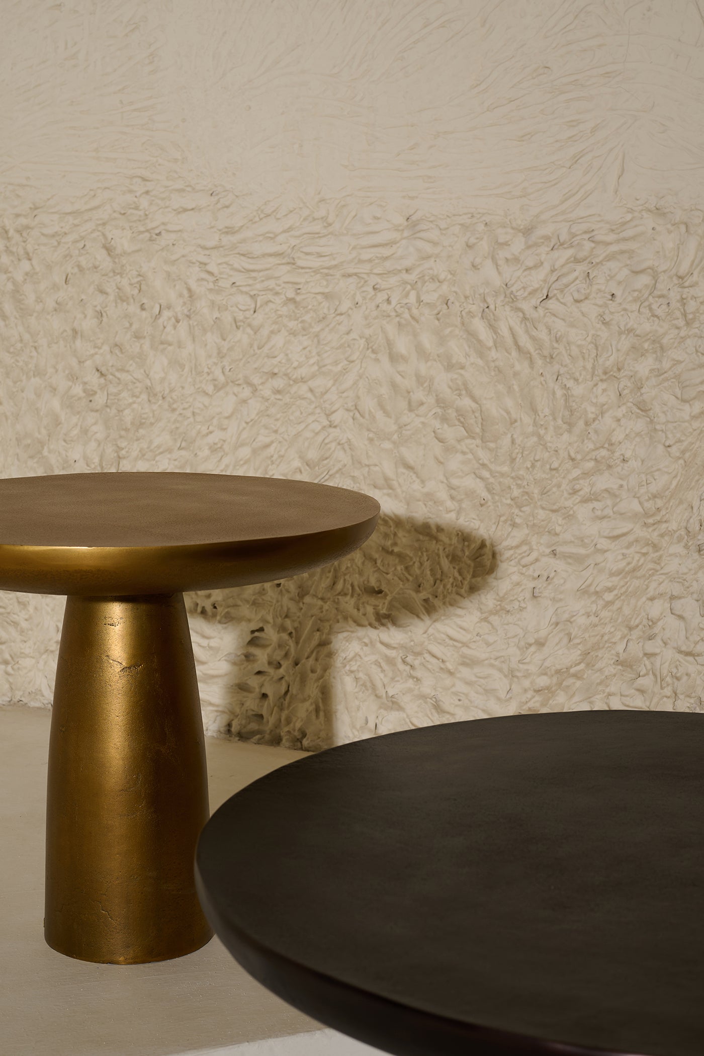 Ishira
Side Table