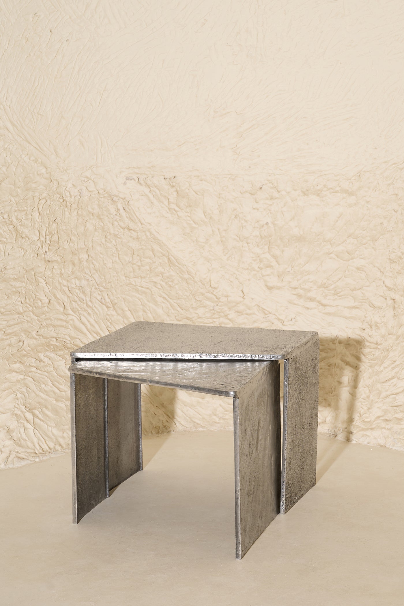 Ina
Coffee Table