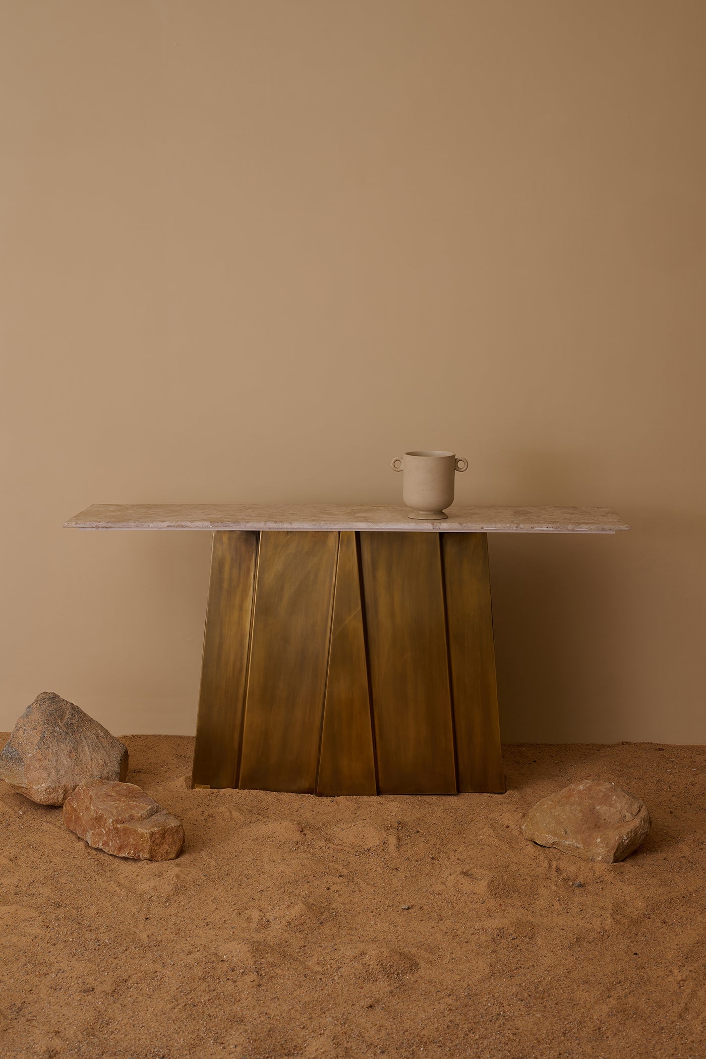 Dwar
Console Table