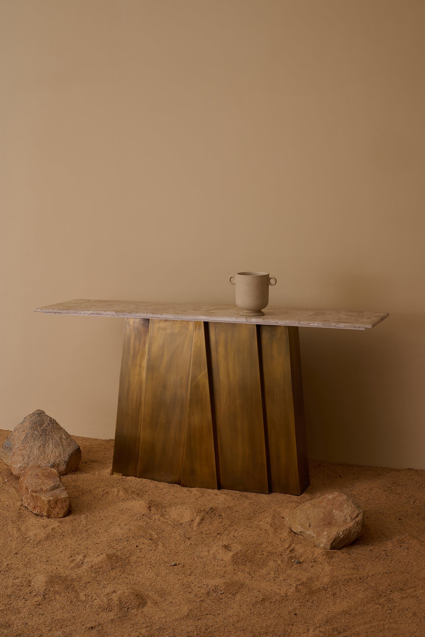 Dwar
Console Table