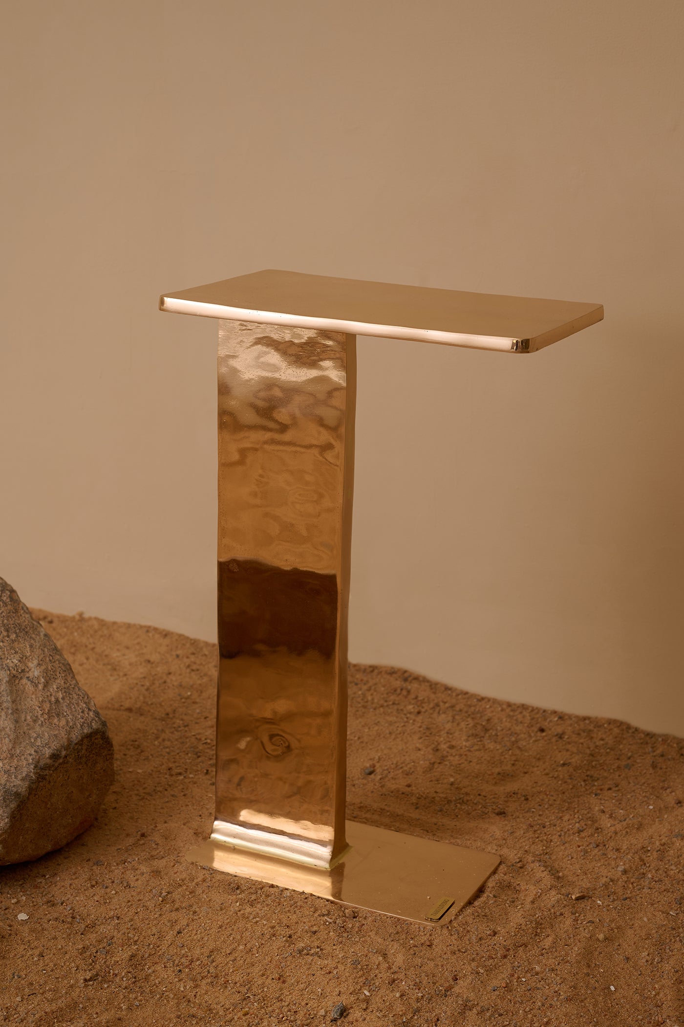 Saral
Side Table