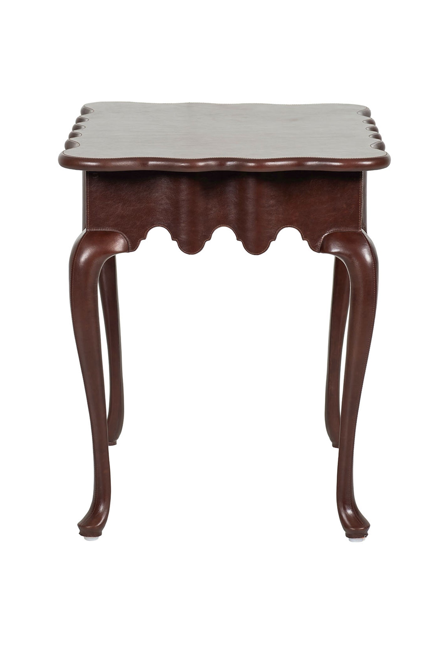 Queen Anne’S
Scalloped Table