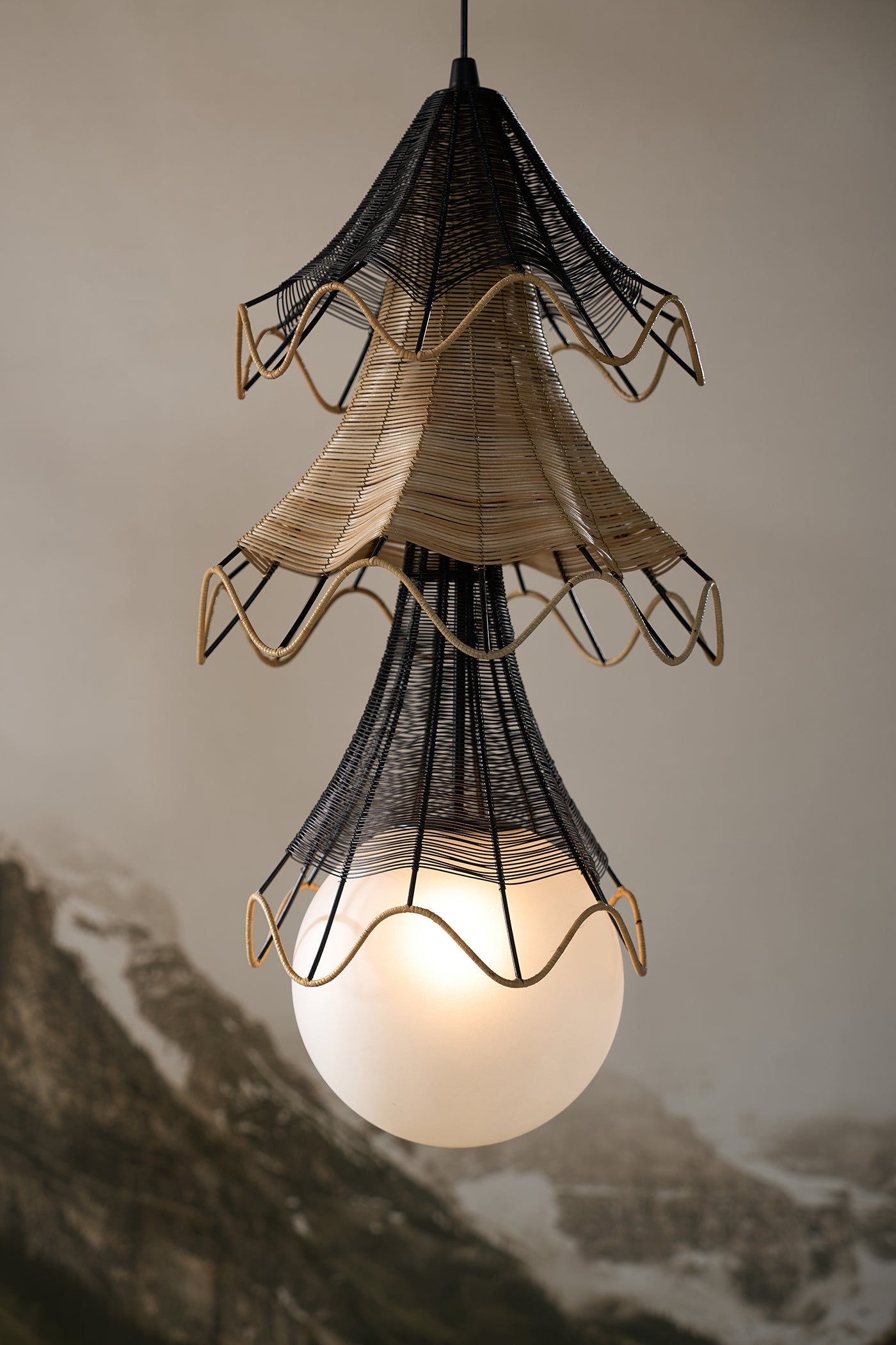 Lehar Cluster of 3 
Hanging Lamp