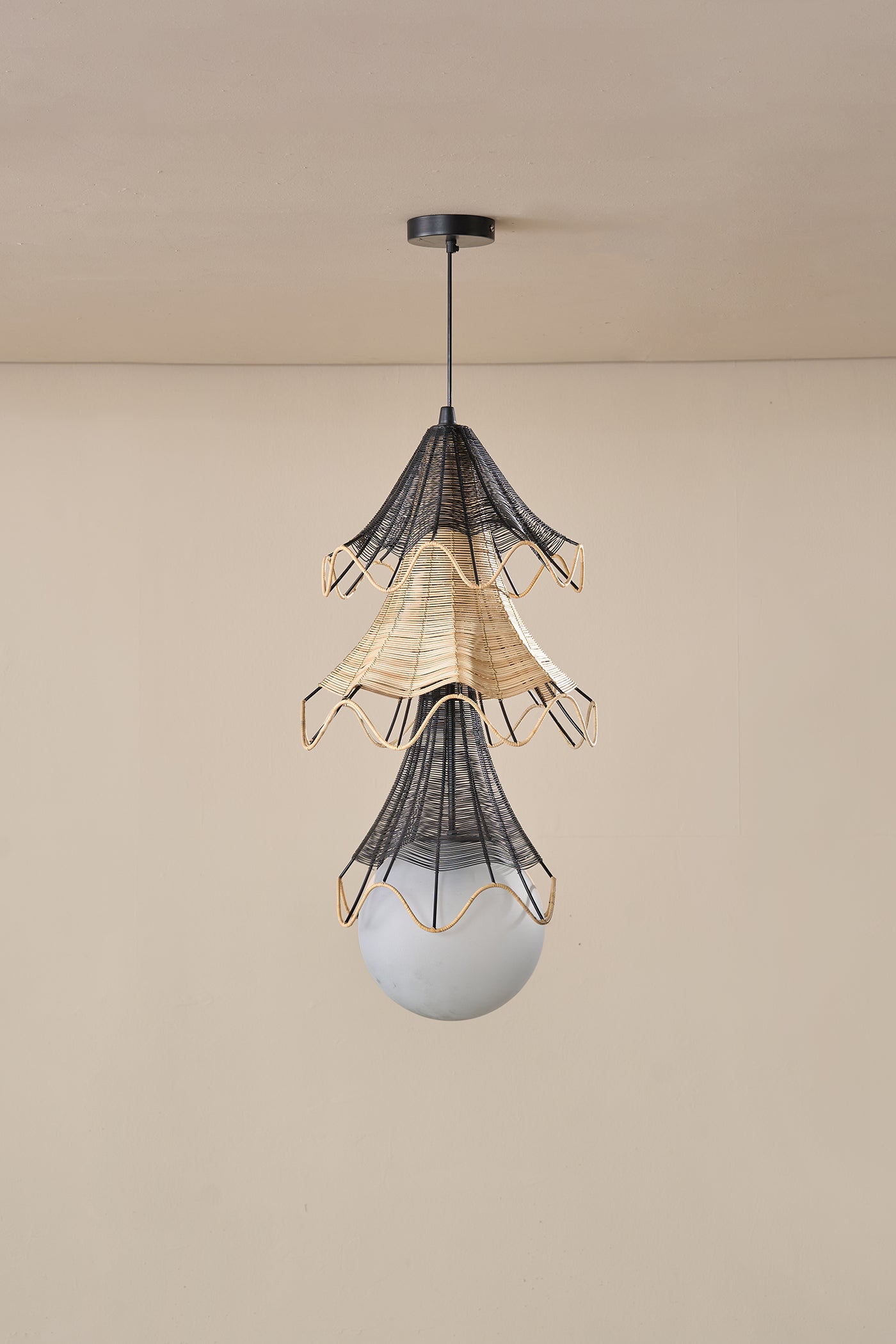 Lehar Cluster of 3 
Hanging Lamp