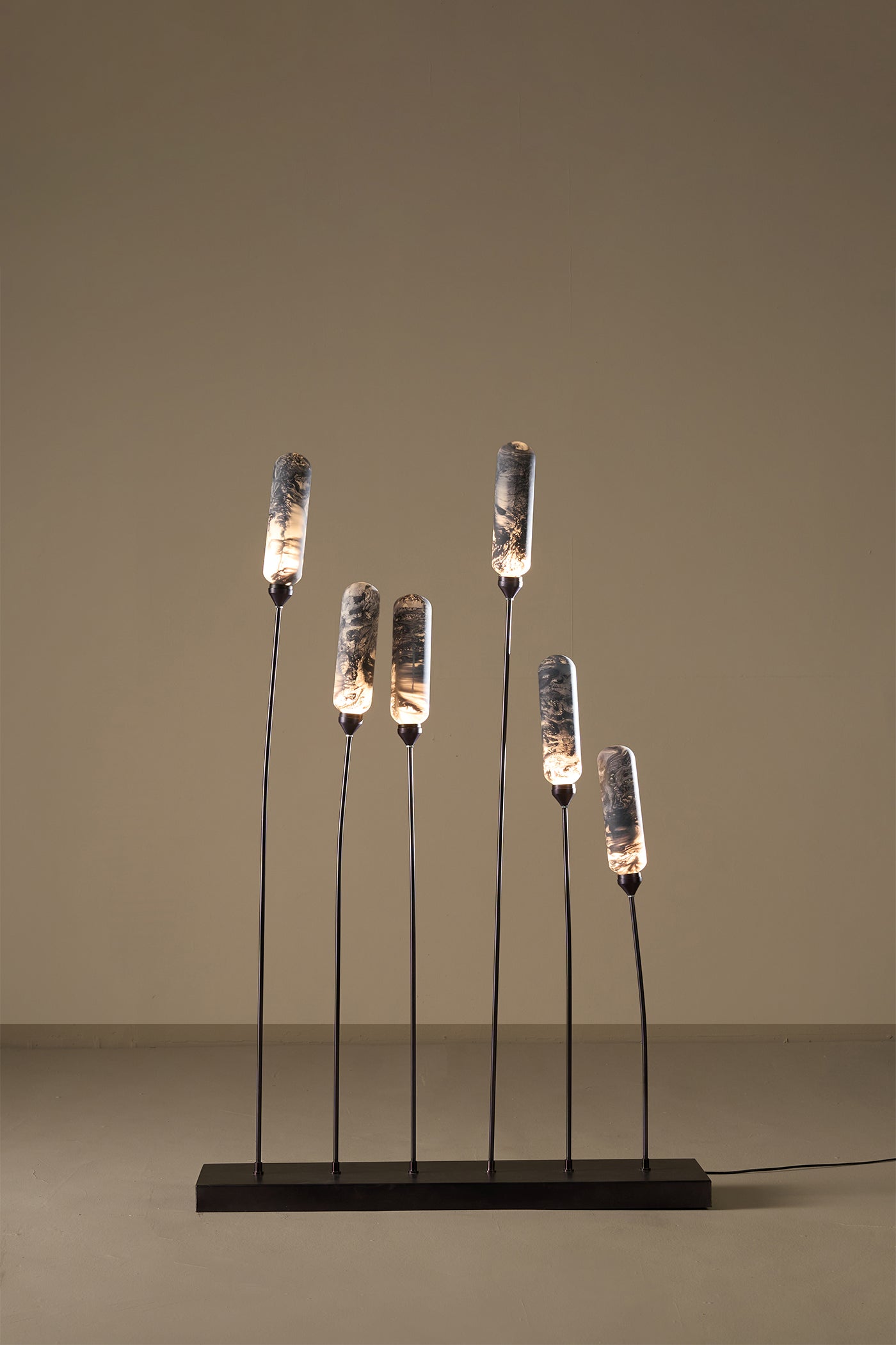 Kinara Outdoor
Floor Lamp
Black