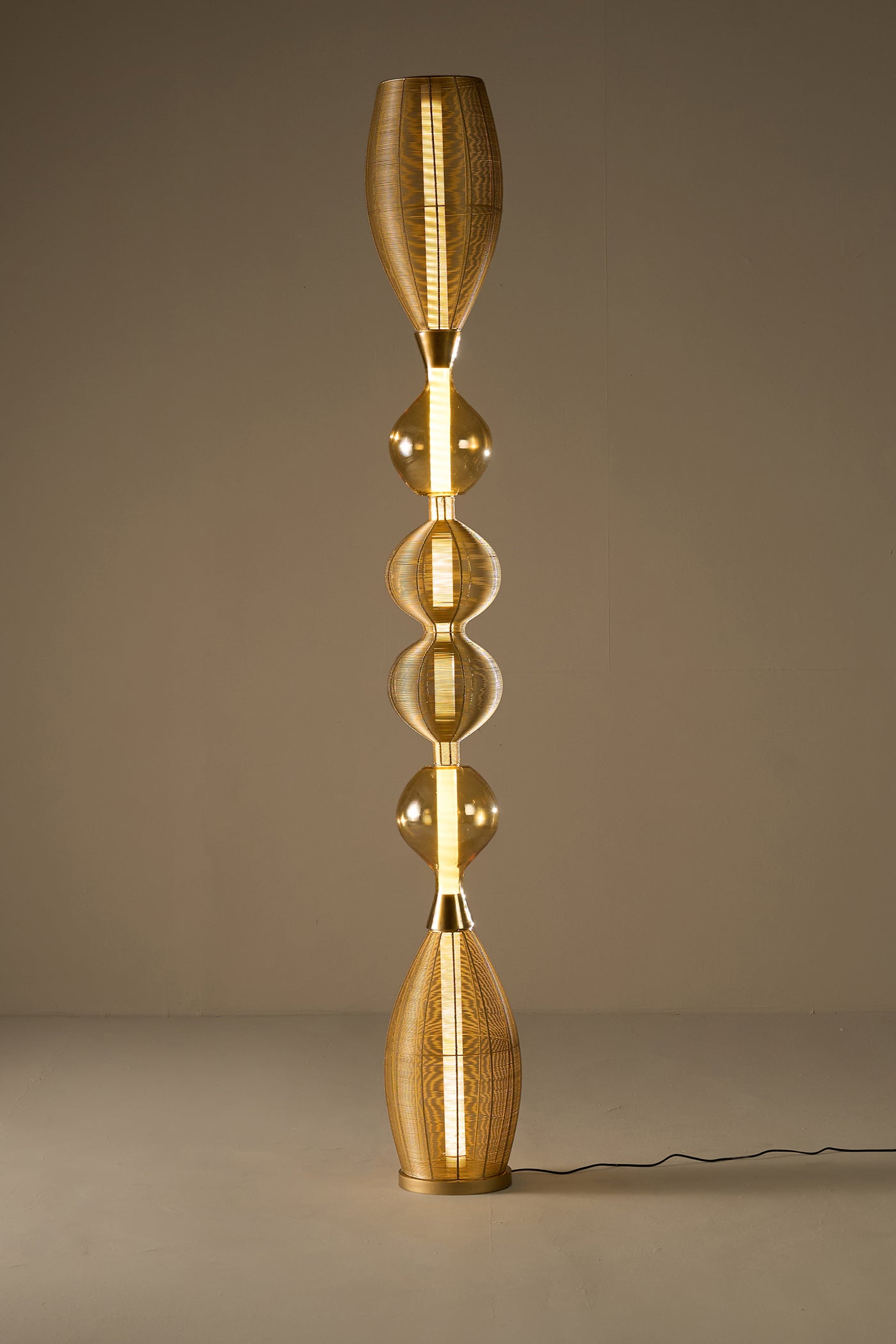 Notto Gold Column Floor Lamp